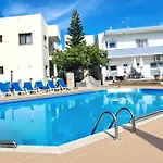 Апарт-отель C & A
