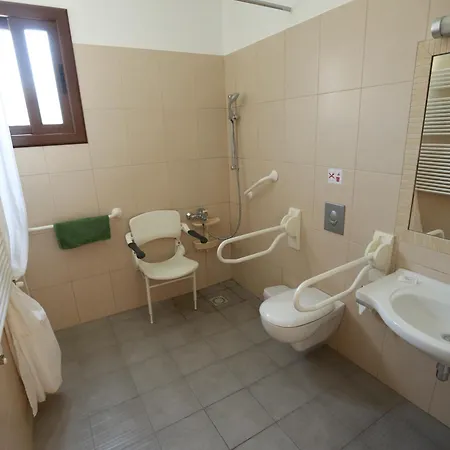 Hotel apartamentowy C & A