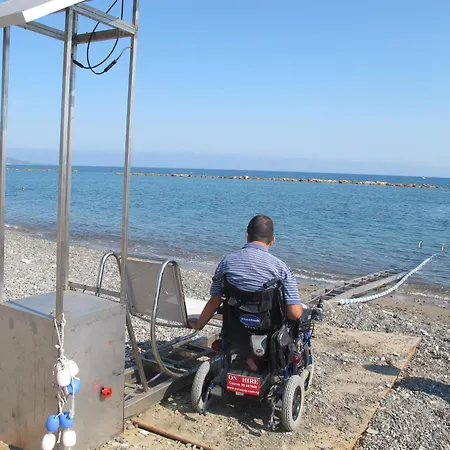 Апарт-отель C & A 4*